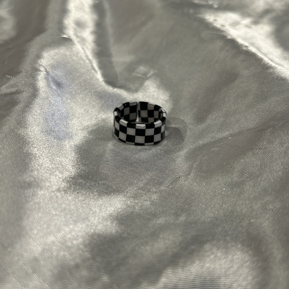 ♡ 4 pc ring set ♡ - Picture 4 of 6